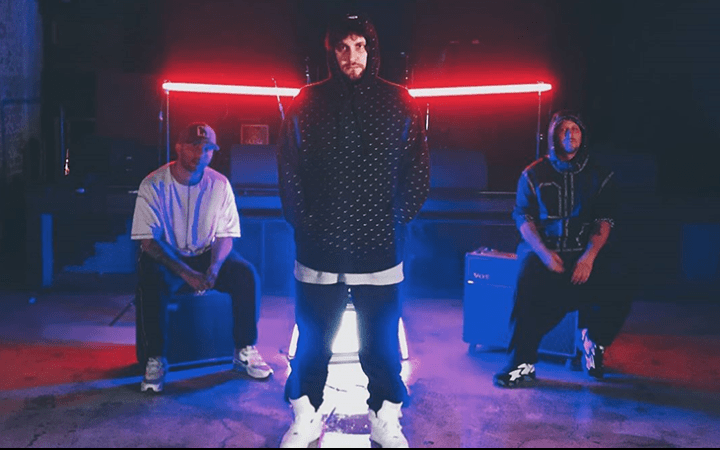 Ados feat. Sokrat St & Şanışer – Herkes&nbsp;Konuşur